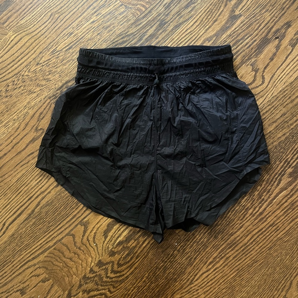 Lululemon High Rise Step Out Black Shorts Size 6